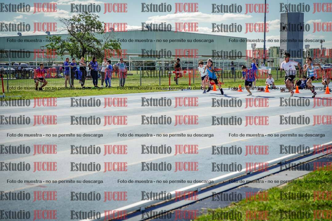 Fotos de los 50 m llanos de varones
