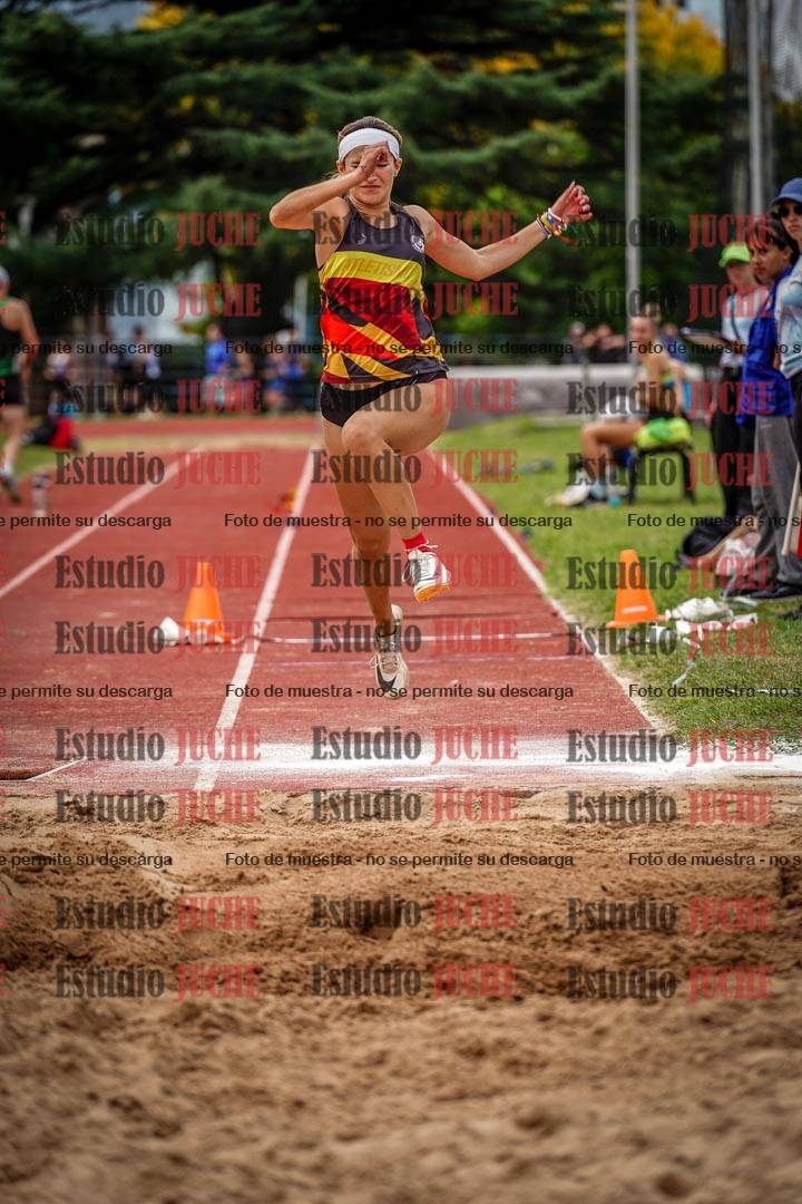 Fotos del salto triple de mujeres y varones
