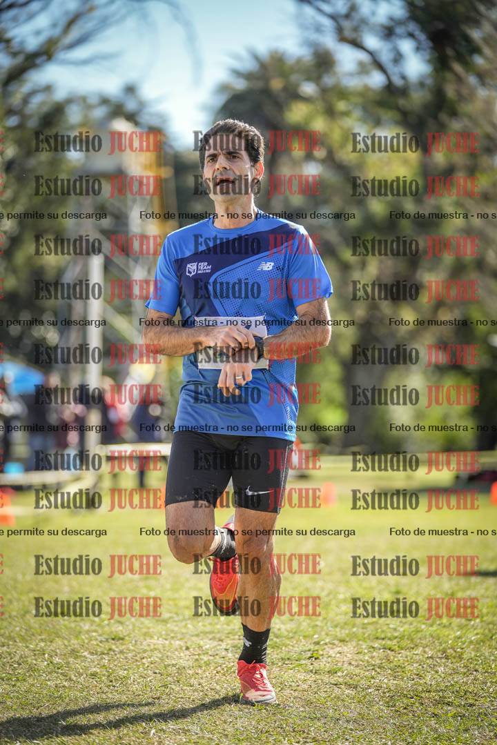 Fotos de la llegada del cross de 8000 m