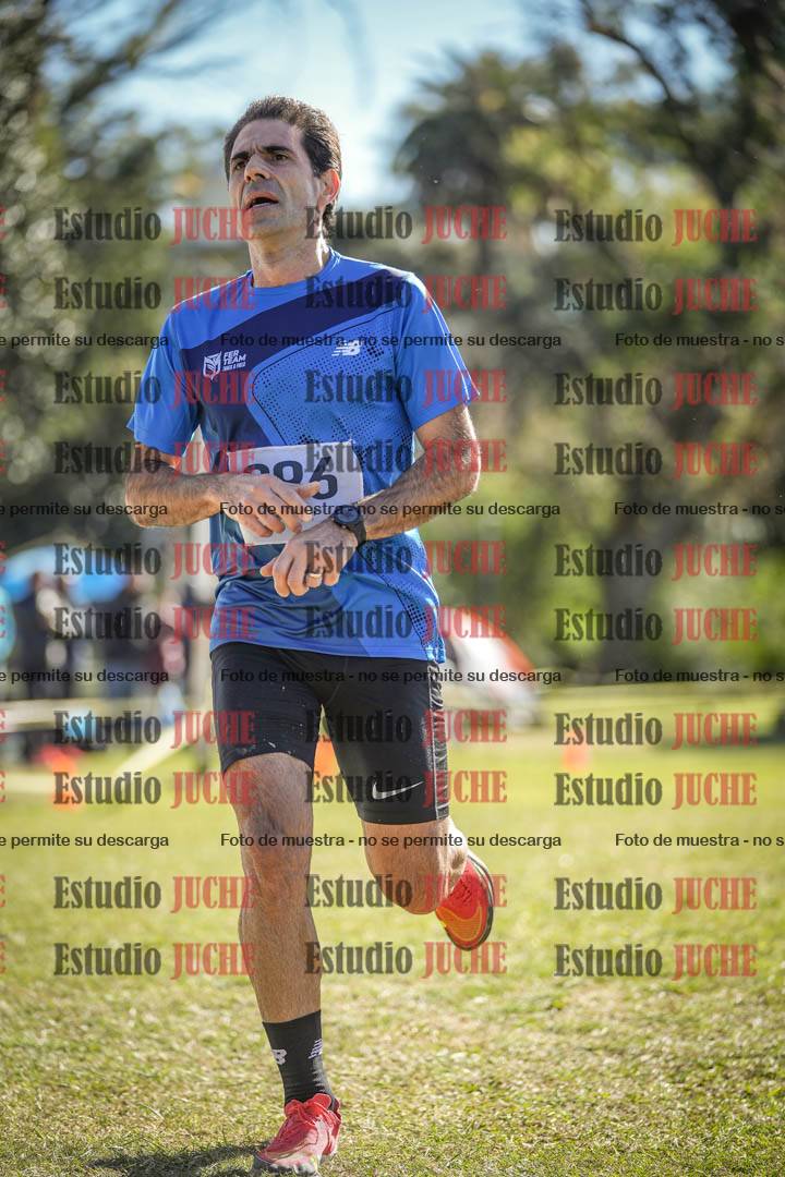 Fotos de la llegada del cross de 8000 m