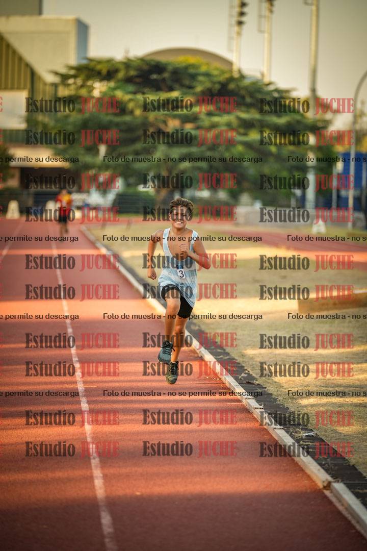 Fotos de los 2400 m llanos de varones