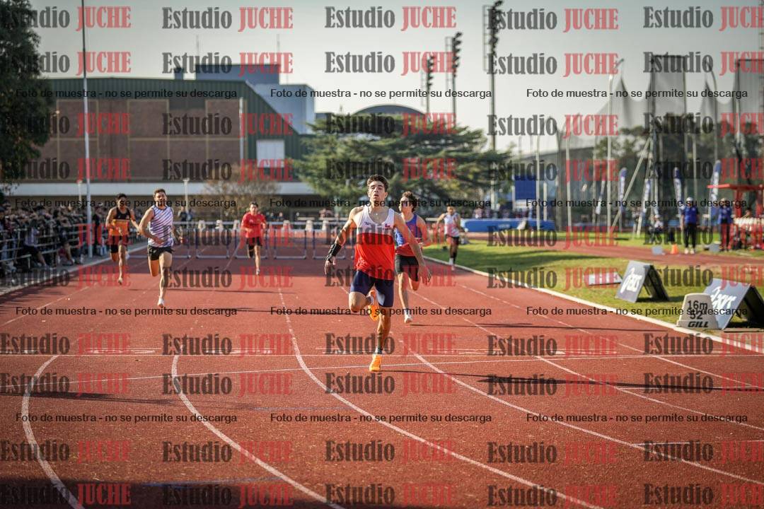 Fotos de los 400 m con vallas de varones