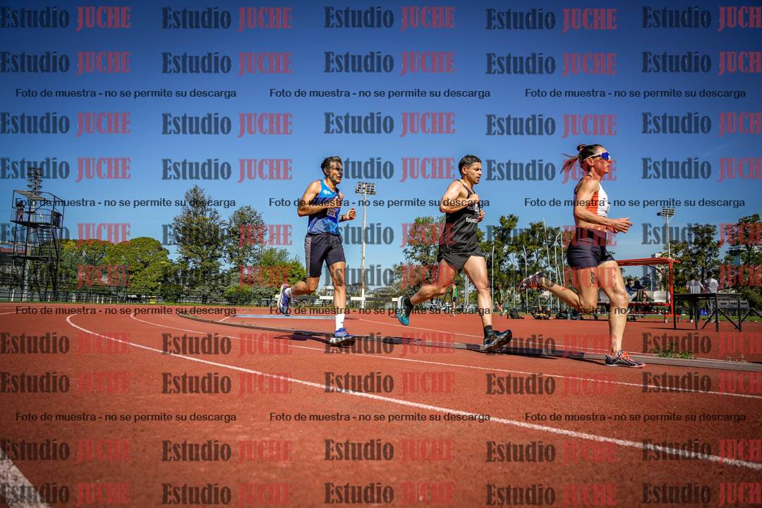 Fotos de los 5000 m llanos de mujeres y varones