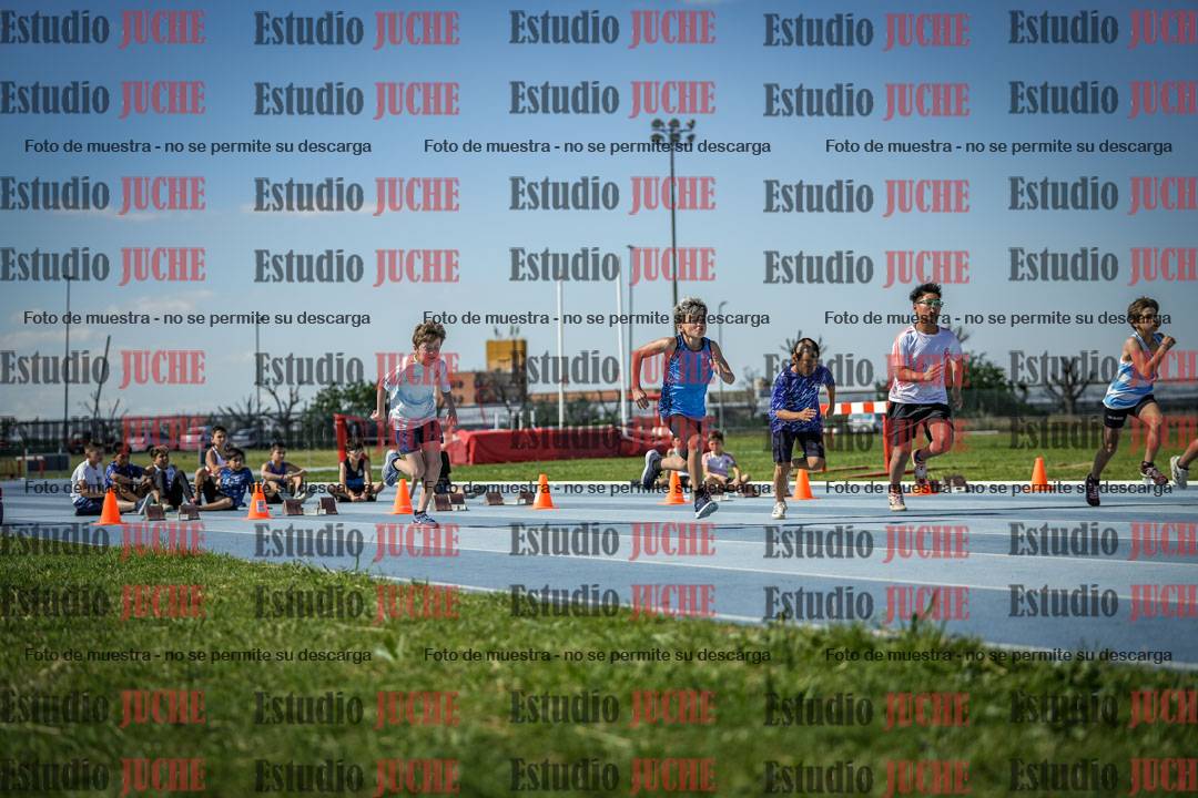 Fotos de los 50 m llanos de varones