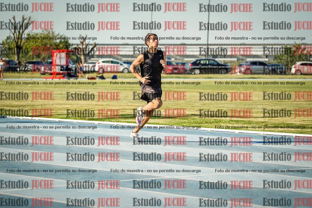 Fotos de los 400 m llanos de varones