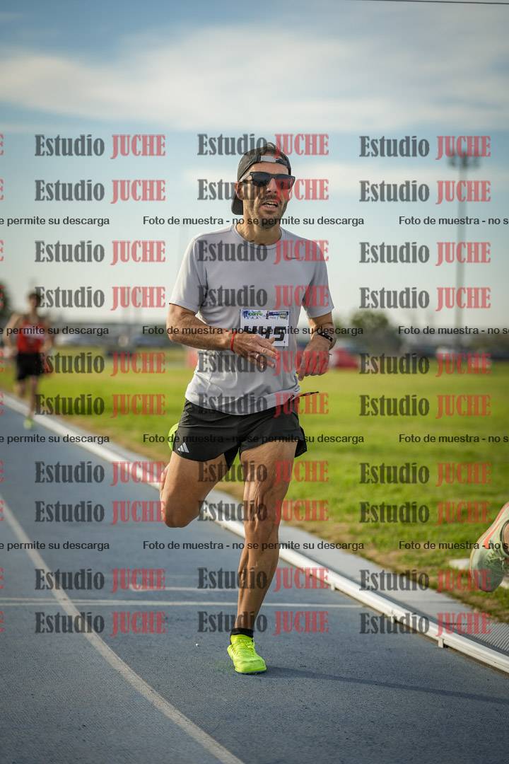 Fotos de los 1500 m llanos de varones