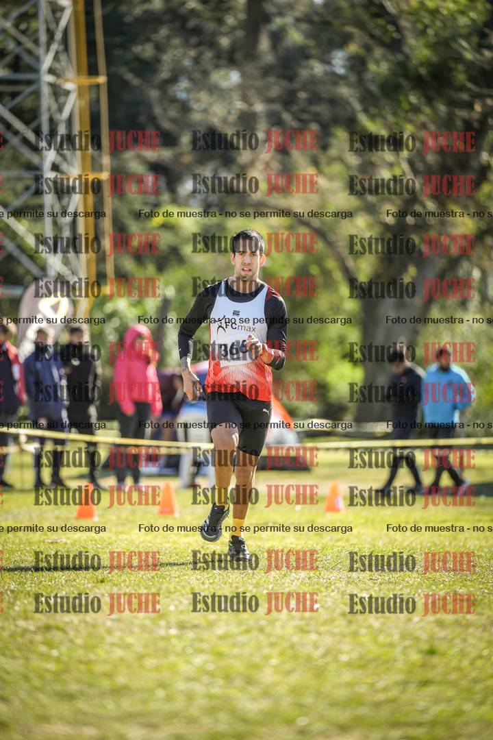 Fotos de la llegada del cross de 8000 m