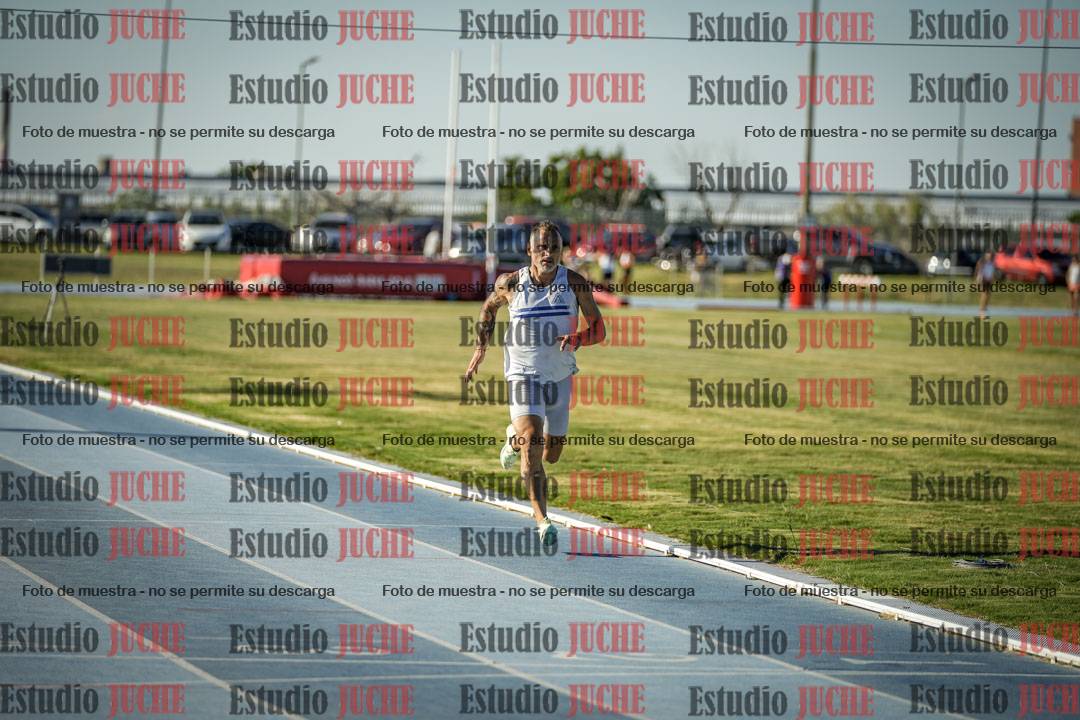 Fotos de los 400 m llanos de varones