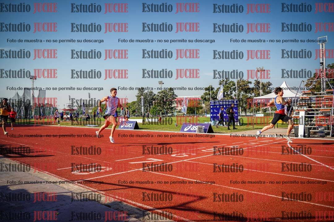 Fotos de los 400 m con vallas de varones