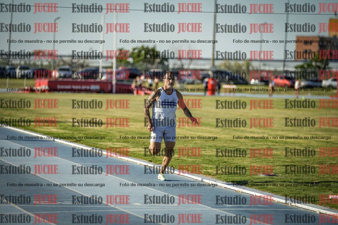 Fotos de los 400 m llanos de varones