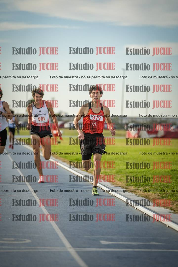 Fotos de los 1500 m llanos de varones
