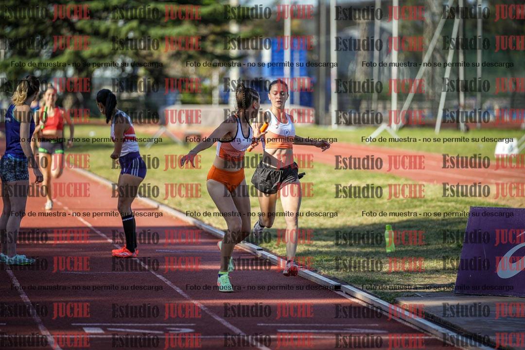 Fotos de las Postas 4x400 m de mujeres