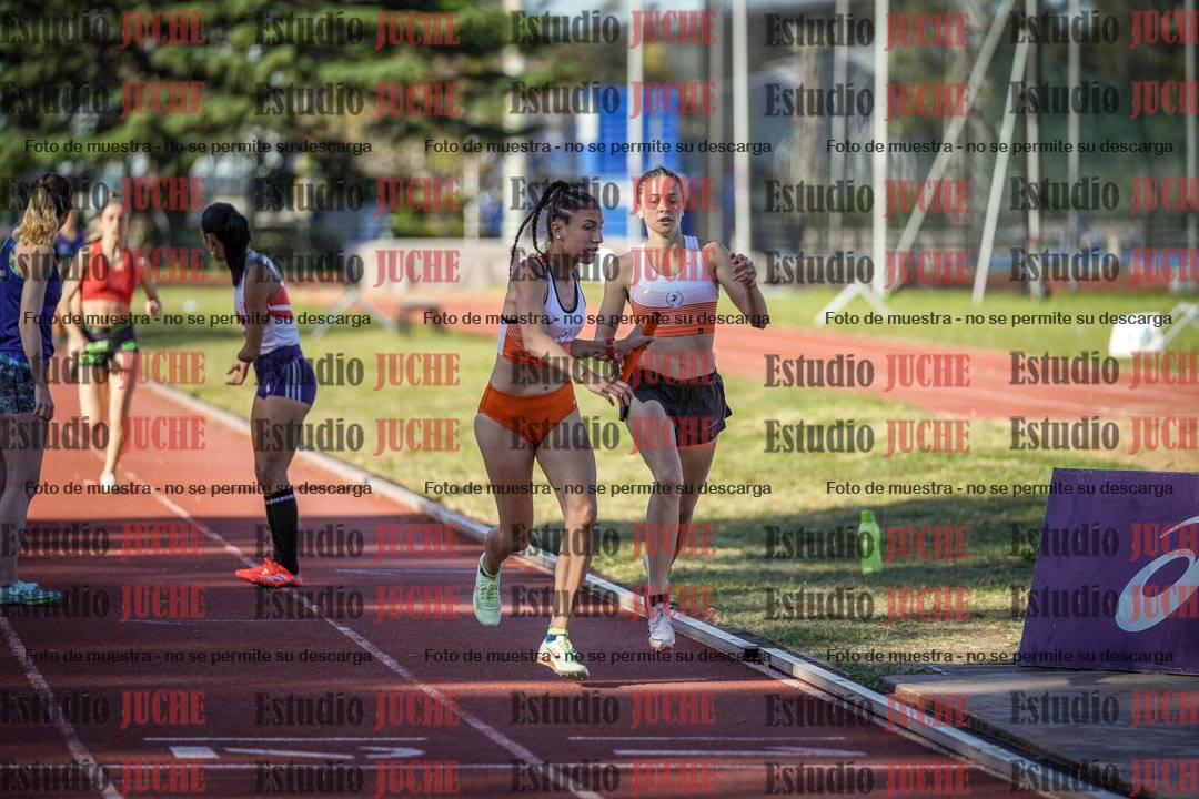 Fotos de las Postas 4x400 m de mujeres