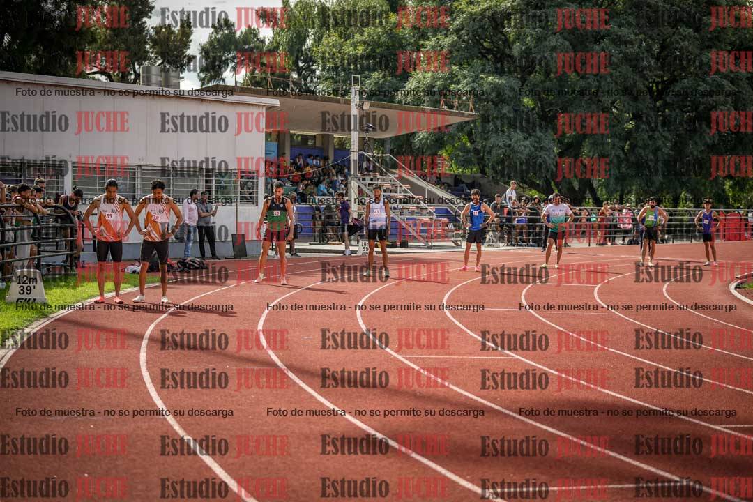 Fotos de los 800 m llanos de varones