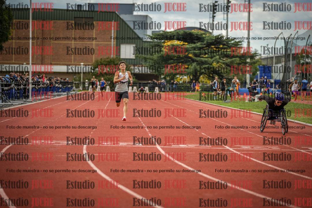 Fotos de los 400 m llanos de varones
