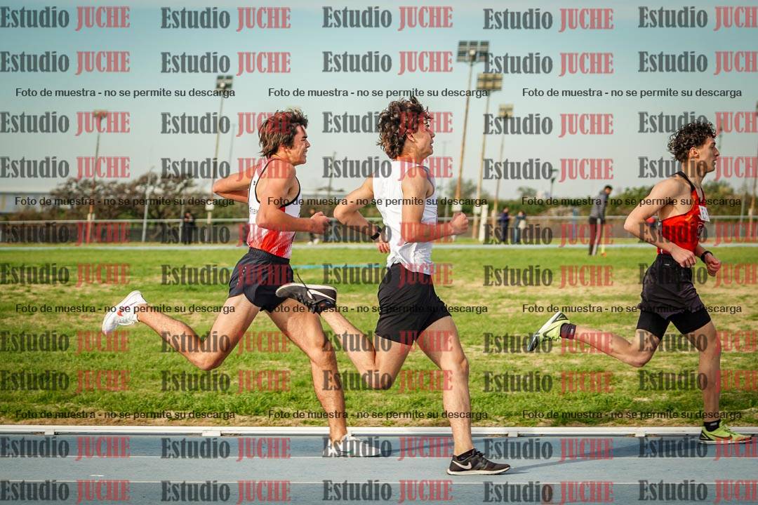 Fotos de los 1500 m llanos de varones