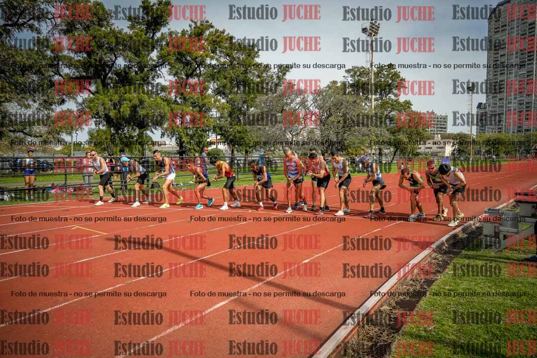 Fotos de los 3000 m llanos de varones