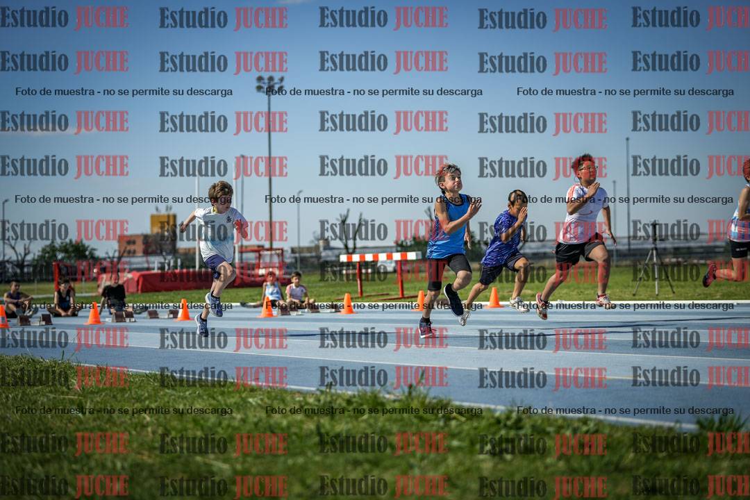 Fotos de los 50 m llanos de varones