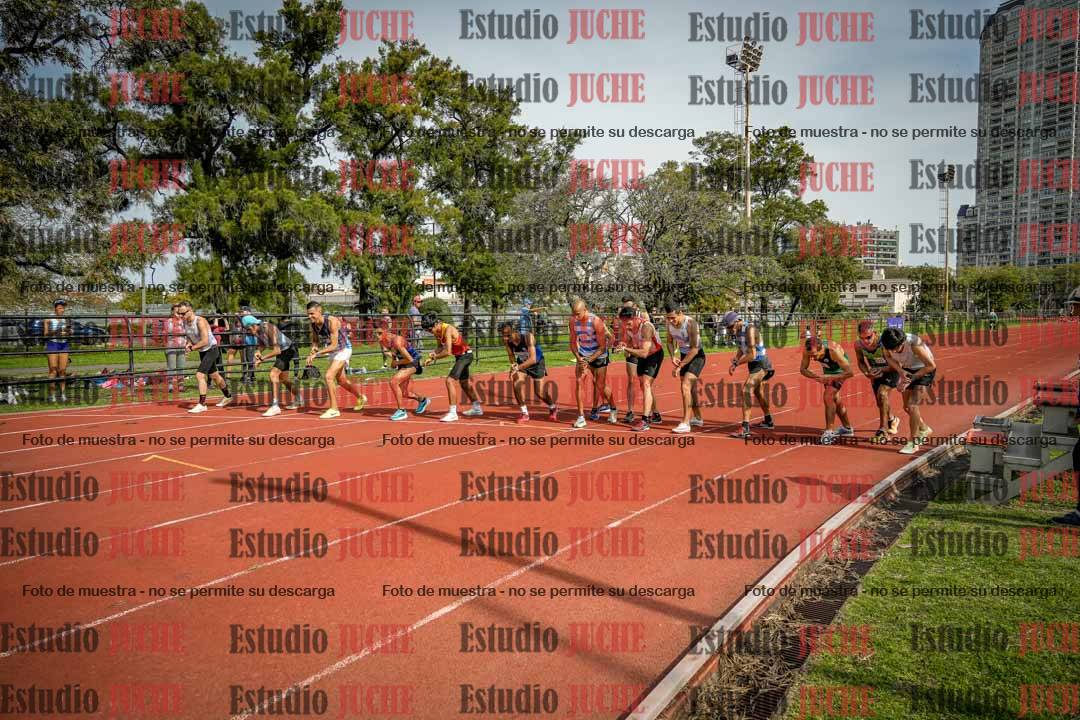 Fotos de los 3000 m llanos de varones