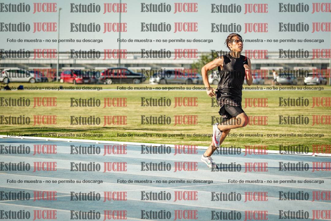 Fotos de los 400 m llanos de varones