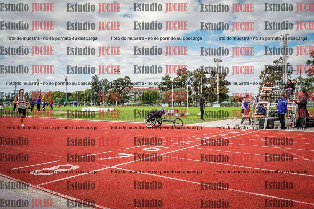 Fotos de los 400 m llanos de varones