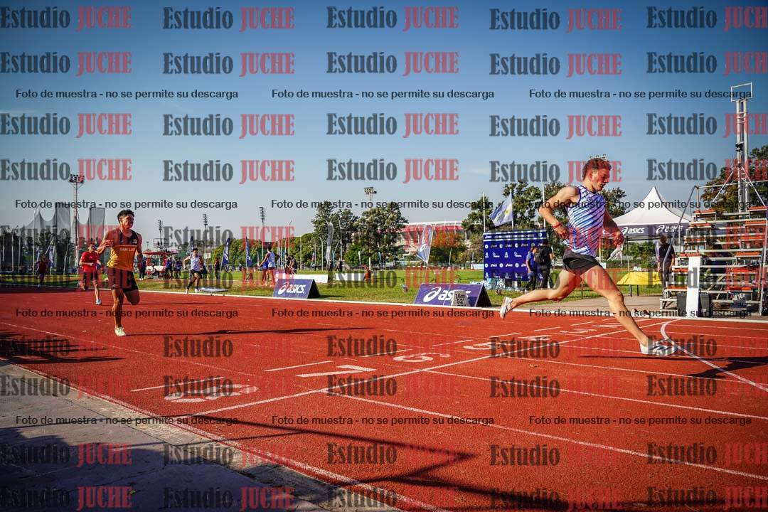 Fotos de los 400 m con vallas de varones