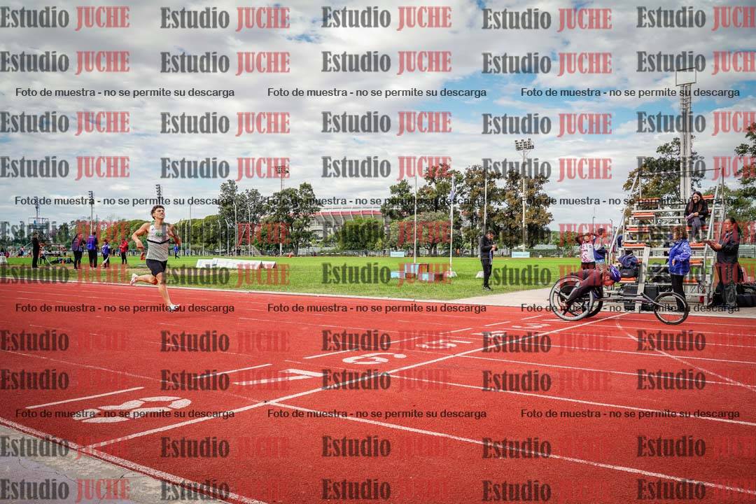 Fotos de los 400 m llanos de varones