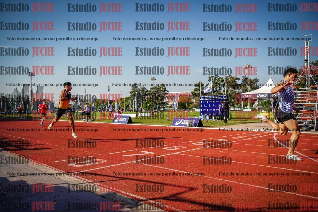 Fotos de los 400 m con vallas de varones