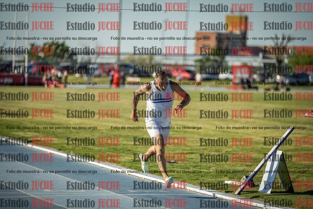 Fotos de los 400 m llanos de varones
