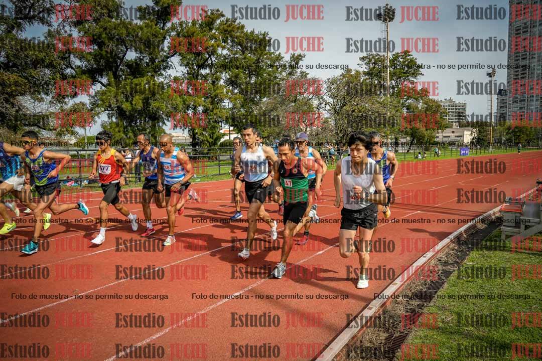 Fotos de los 3000 m llanos de varones