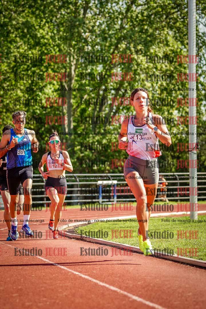Fotos de los 5000 m llanos de mujeres y varones
