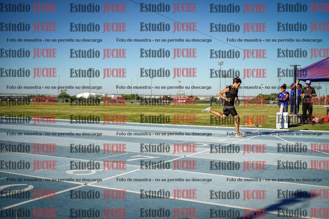 Fotos de los 400 m llanos de varones