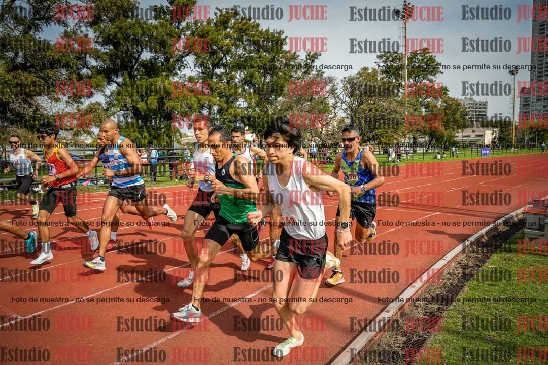 Fotos de los 3000 m llanos de varones