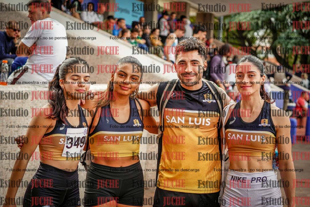 Fotos de algunos extras del día 1