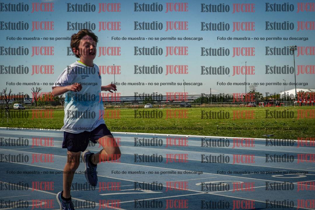 Fotos de los 50 m llanos de varones