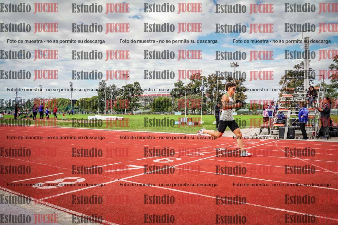 Fotos de los 400 m llanos de varones