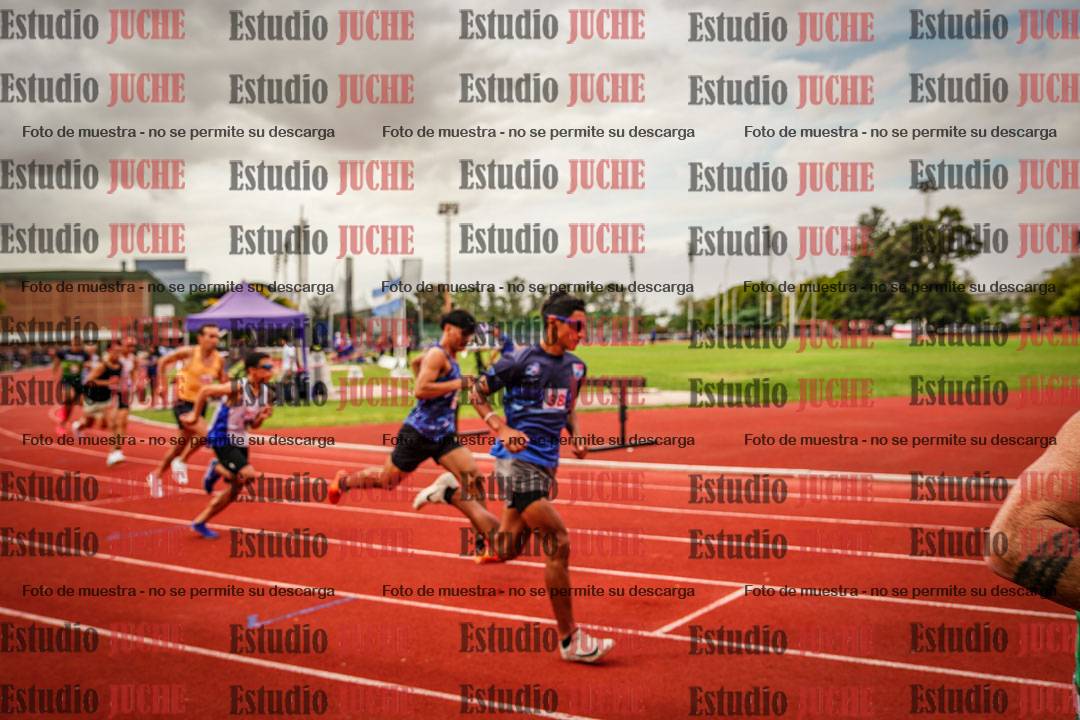 Fotos de los 800 m de varones
