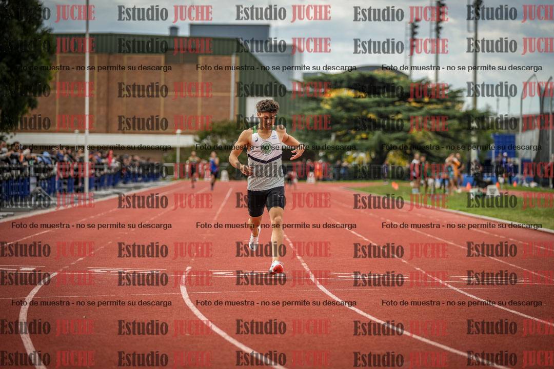 Fotos de los 400 m llanos de varones