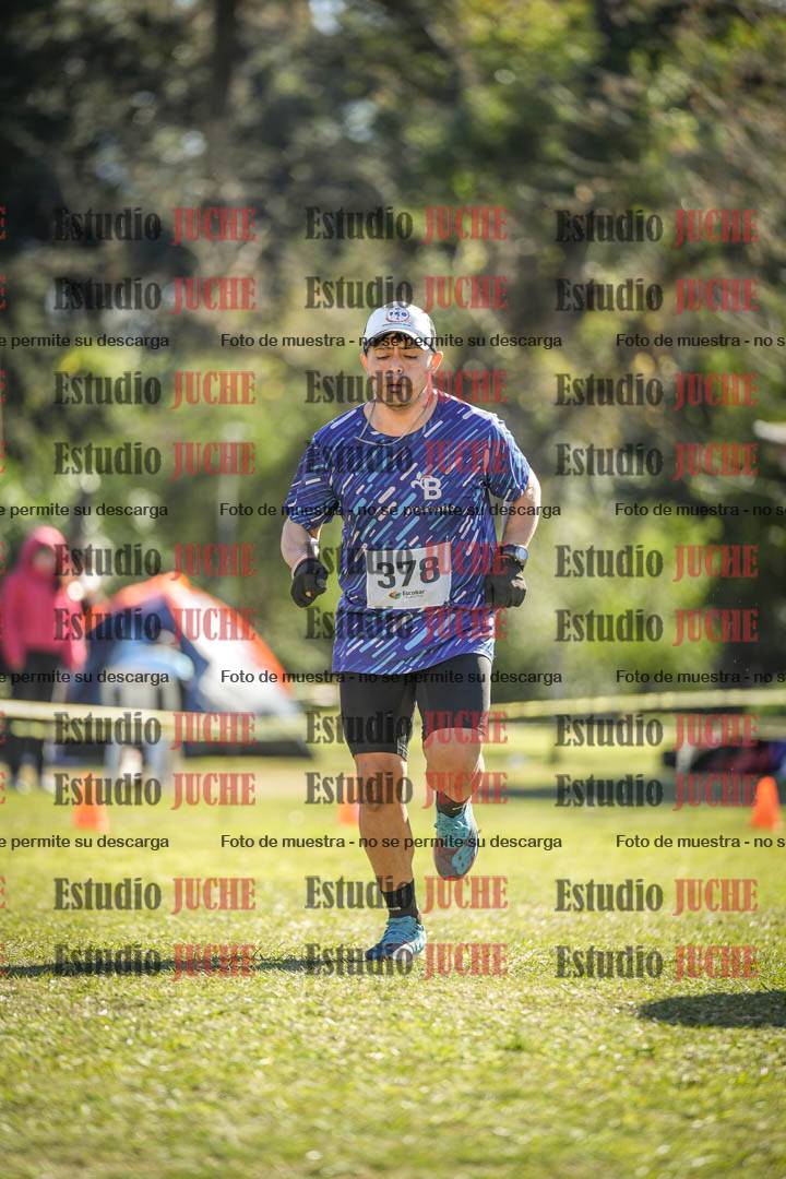 Fotos de la llegada del cross de 8000 m
