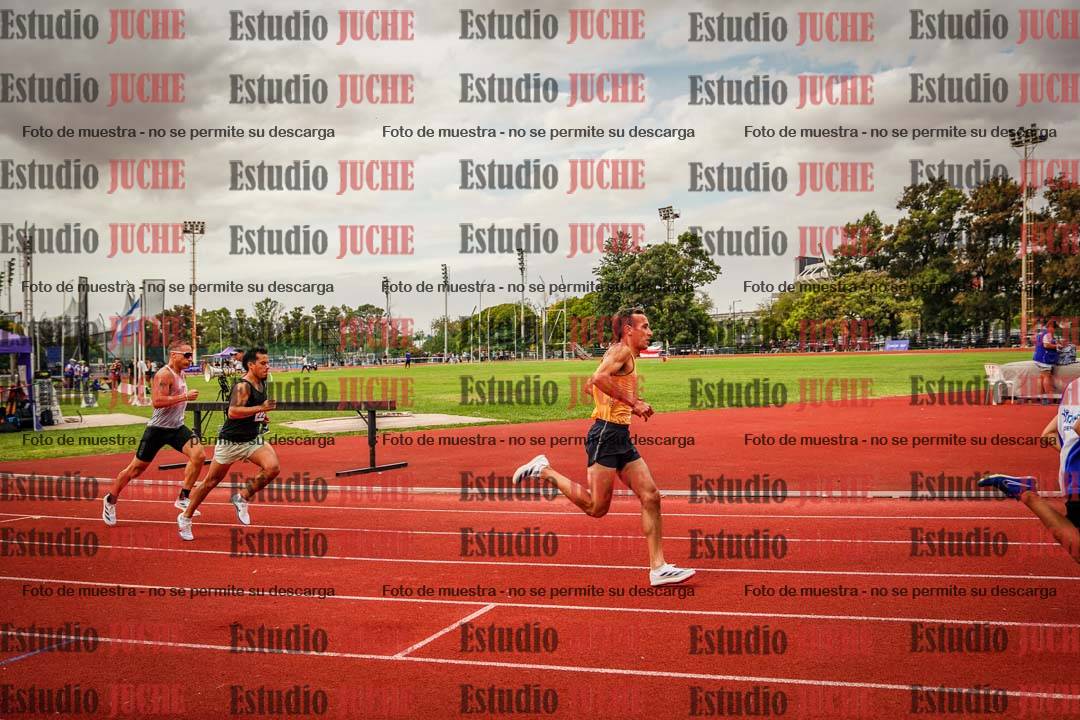 Fotos de los 800 m de varones