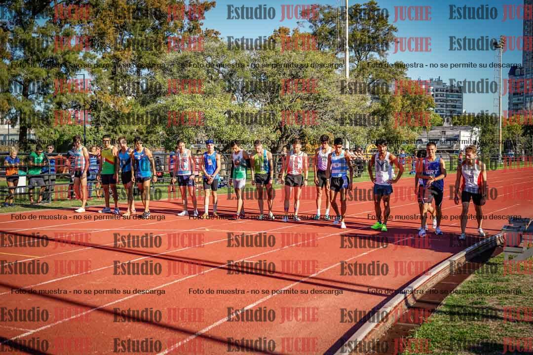 Fotos de los 3000 m llanos de varones