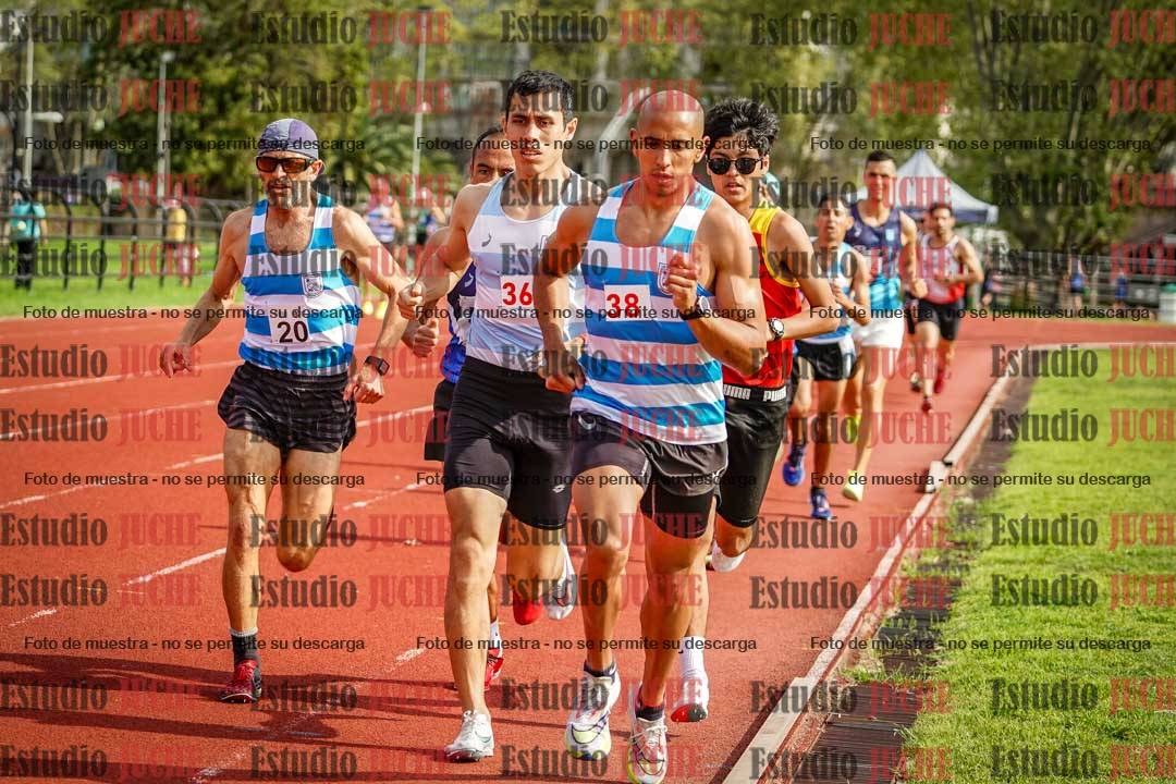 Fotos de los 3000 m llanos de varones