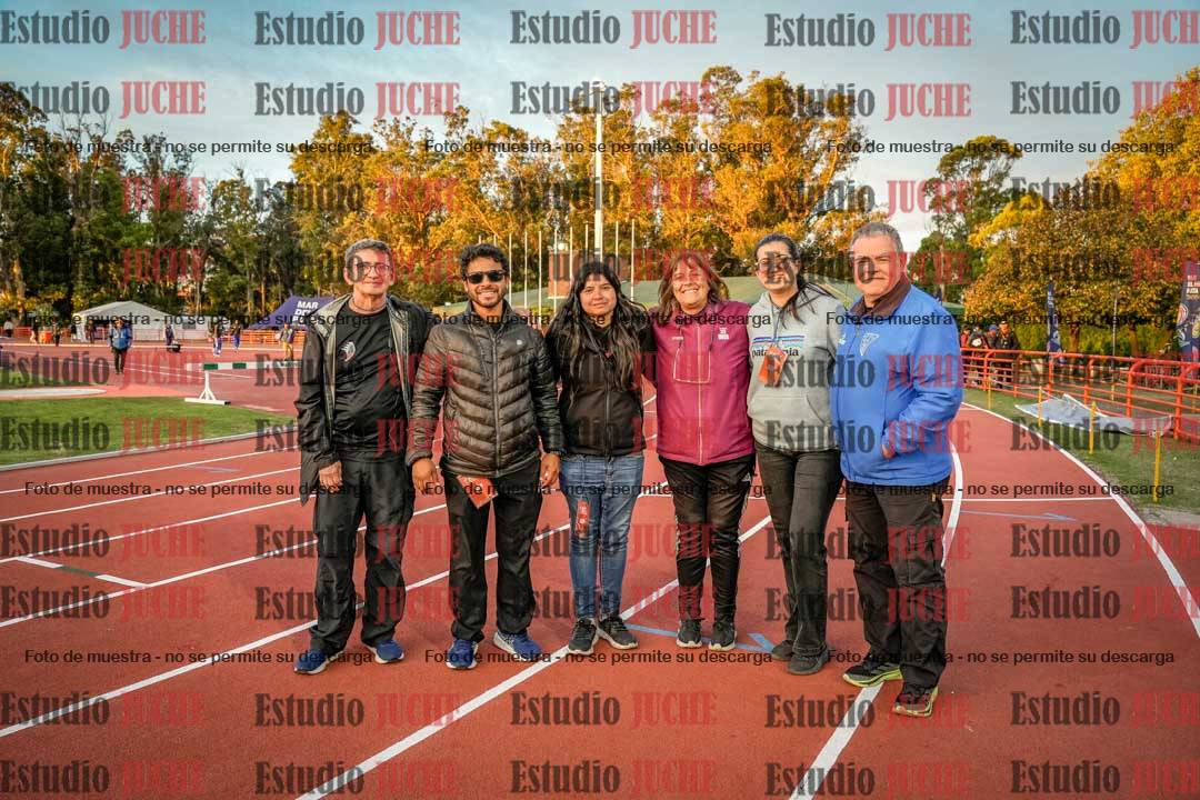Fotos de algunos extras y podios del día 3