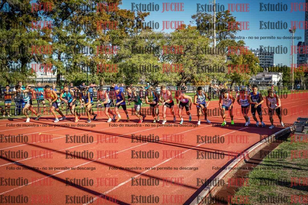 Fotos de los 3000 m llanos de varones