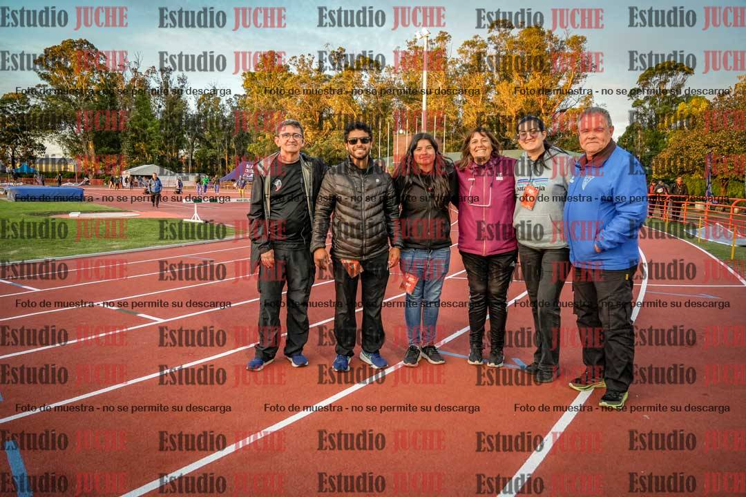 Fotos de algunos extras y podios del día 3