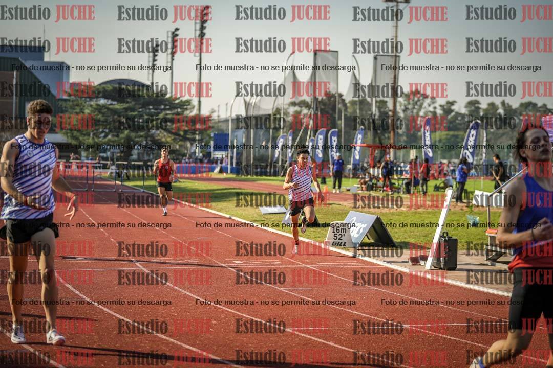 Fotos de los 400 m con vallas de varones