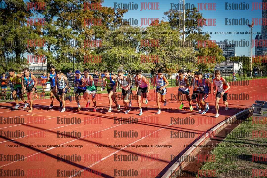 Fotos de los 3000 m llanos de varones