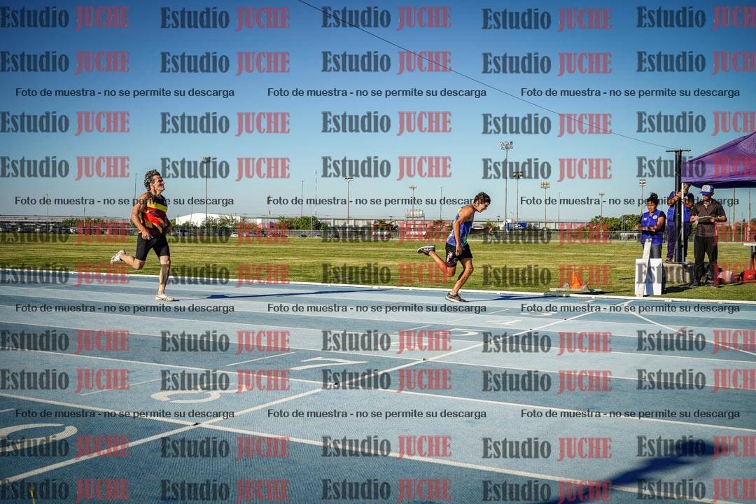 Fotos de los 400 m llanos de varones