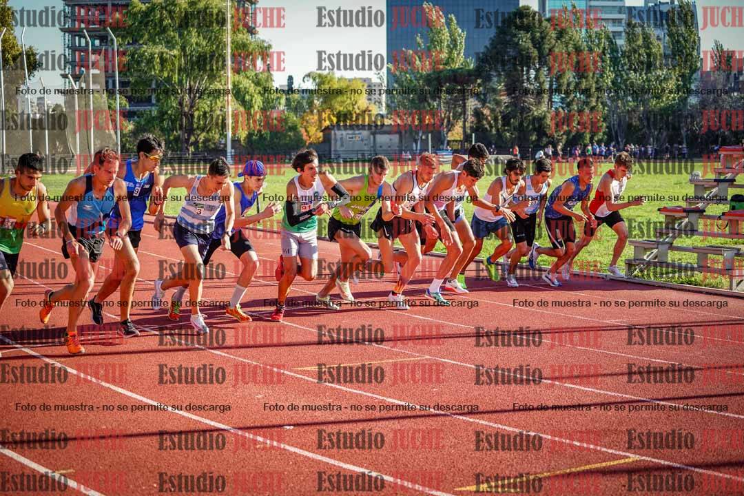 Fotos de los 3000 m llanos de varones