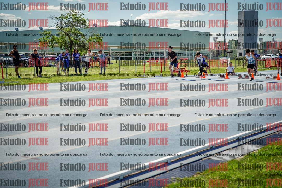 Fotos de los 50 m llanos de varones